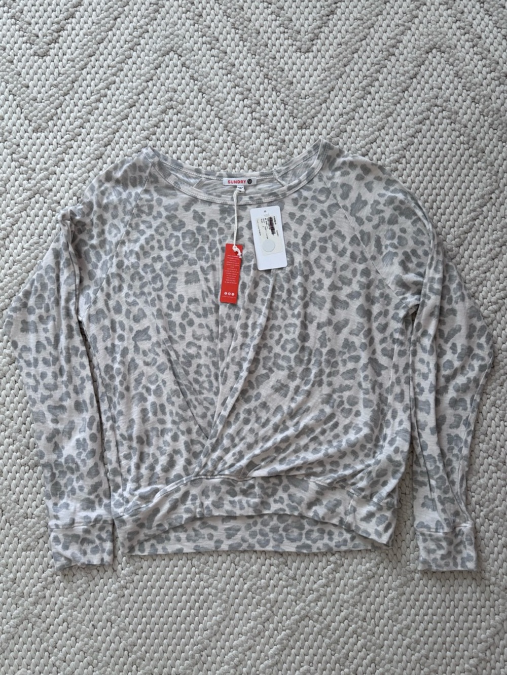 NWT Sundry Beige and Gray Leopard Twist-Hem Long Sleeve Top Size 0